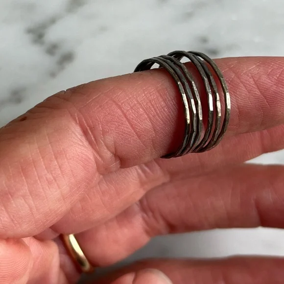 4 rings and ring sets + size adjuster bands - Picture 2 of 12